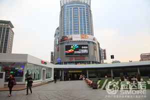 上海东方商厦
KD1656应用型 200平面米